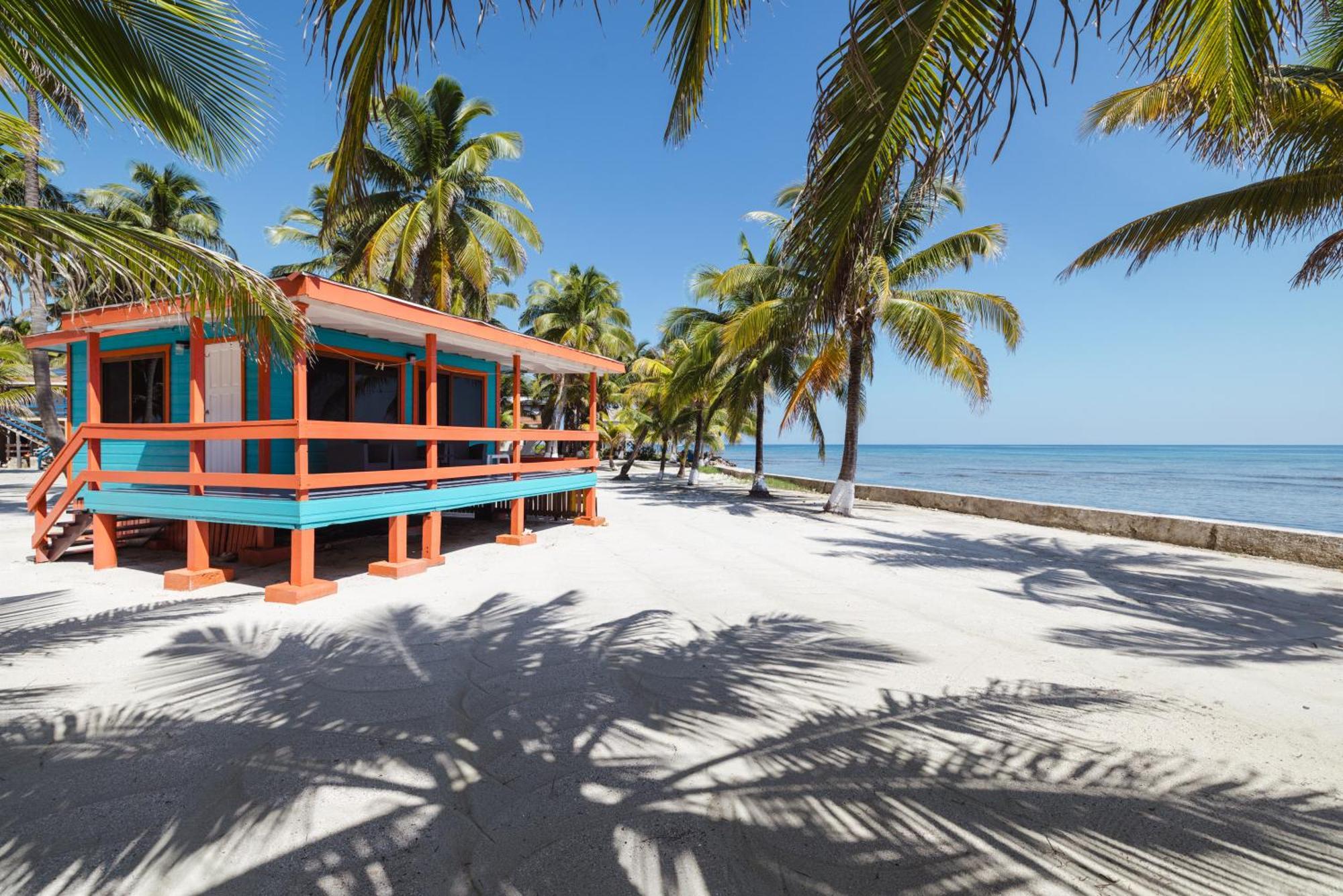Blue Marlin Beach Resort Dangriga Dış mekan fotoğraf