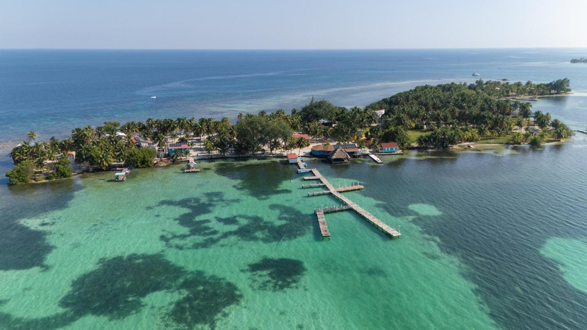 Blue Marlin Beach Resort Dangriga Dış mekan fotoğraf