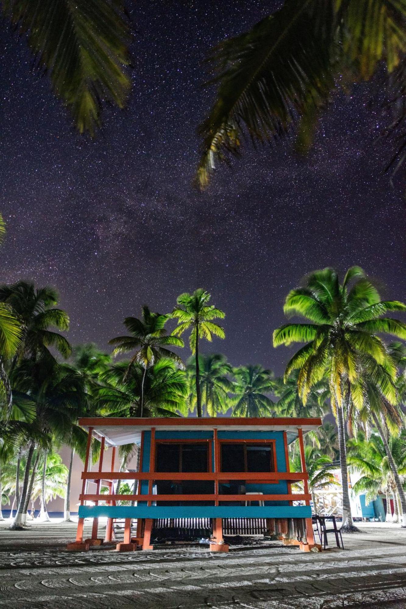 Blue Marlin Beach Resort Dangriga Dış mekan fotoğraf