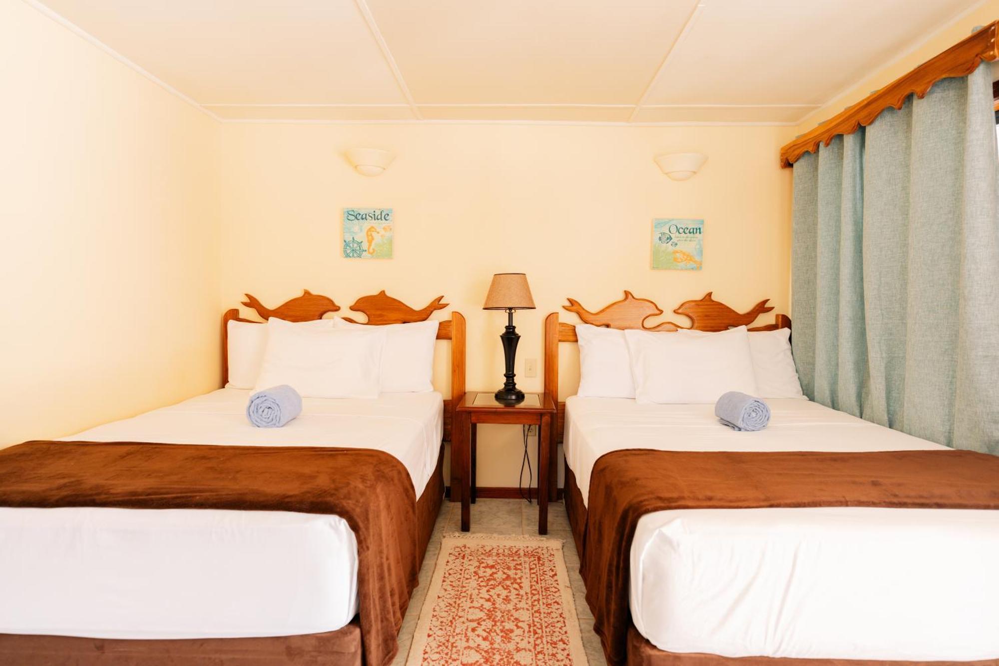 Blue Marlin Beach Resort Dangriga Dış mekan fotoğraf